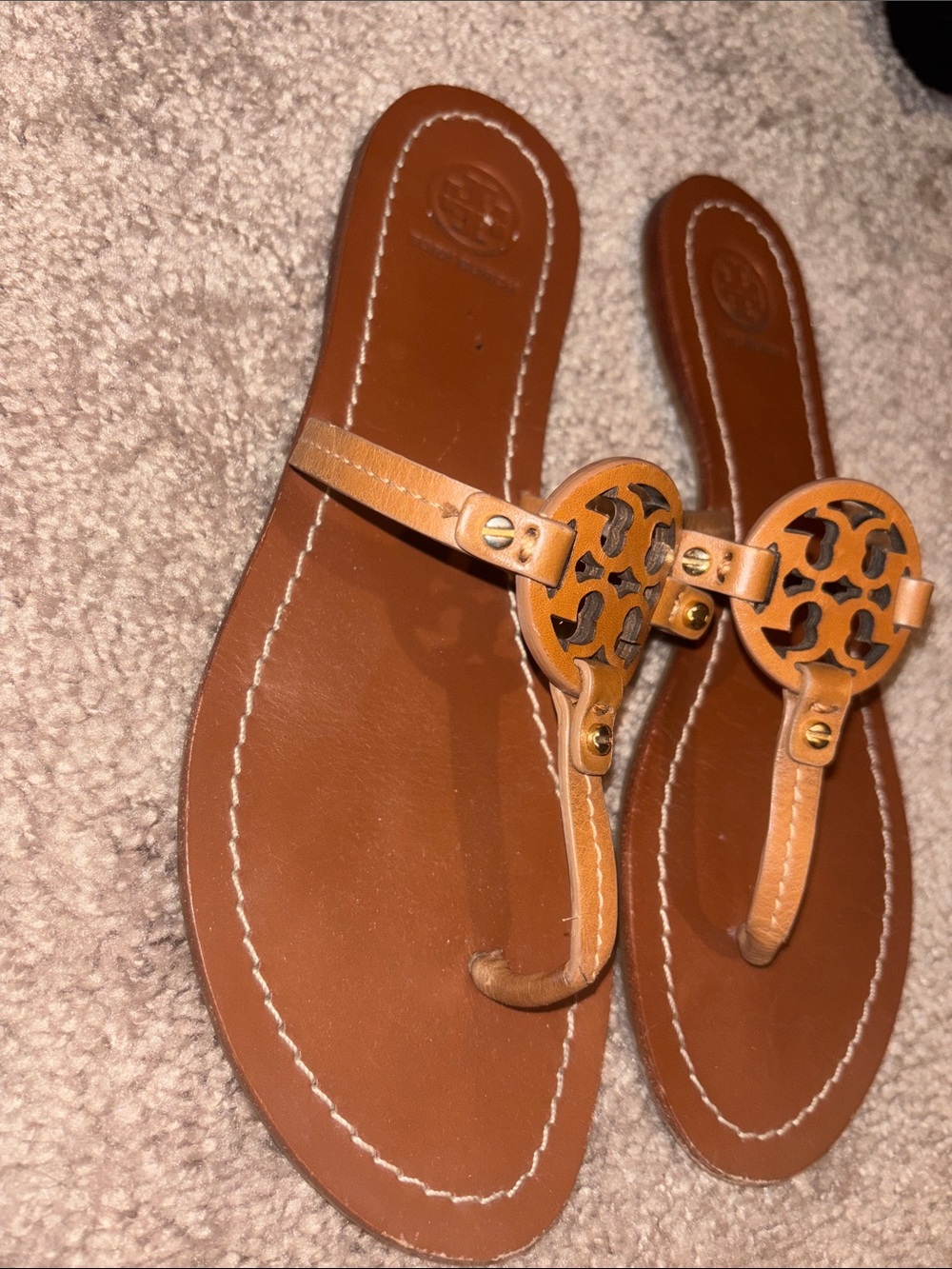 Tory Burch Tan Leather Logo Thong Sandals - Picture 2 of 3